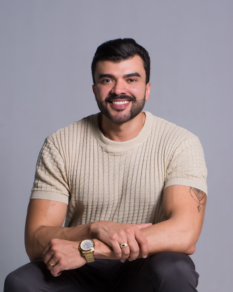 Dr. Rodrigo Sintra em retrato profissional